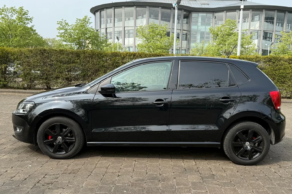 Black 4
