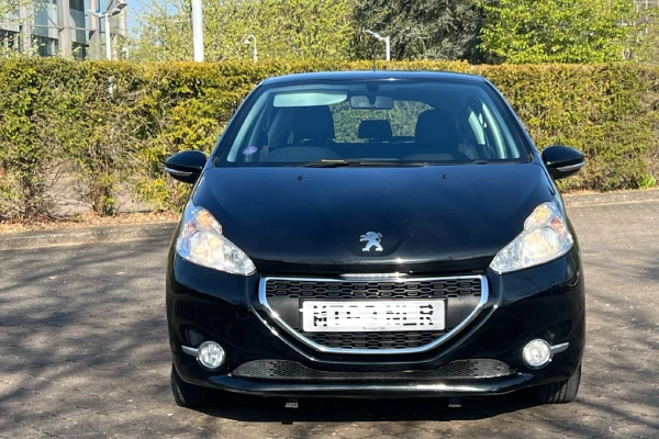 Peugeot 208 4